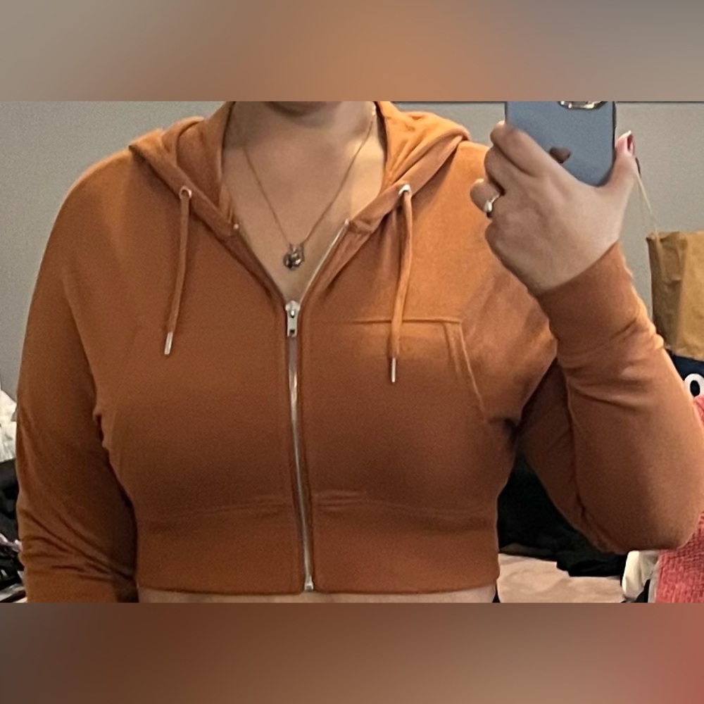 Cropped zipped up hoodie